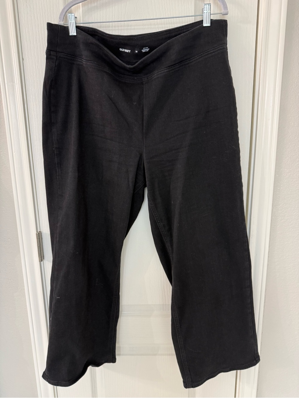 Old Navy Black Pull-On Cropped Wide Leg Pants